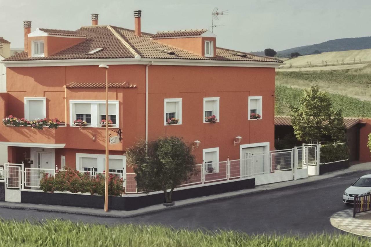 Nohales Casa Rural El Sauce. A 2,5 Km De Cuenca Capital מראה חיצוני תמונה