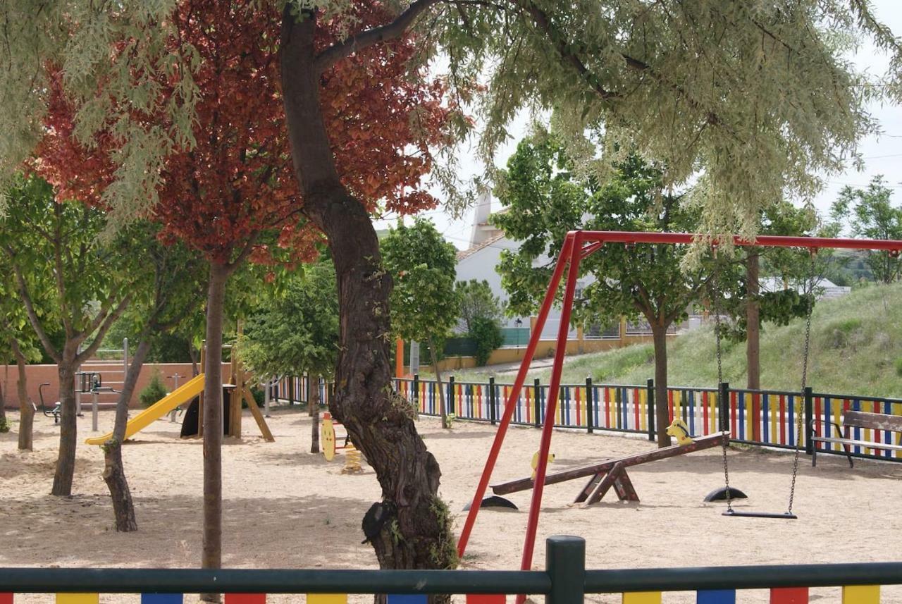 Nohales Casa Rural El Sauce. A 2,5 Km De Cuenca Capital מראה חיצוני תמונה